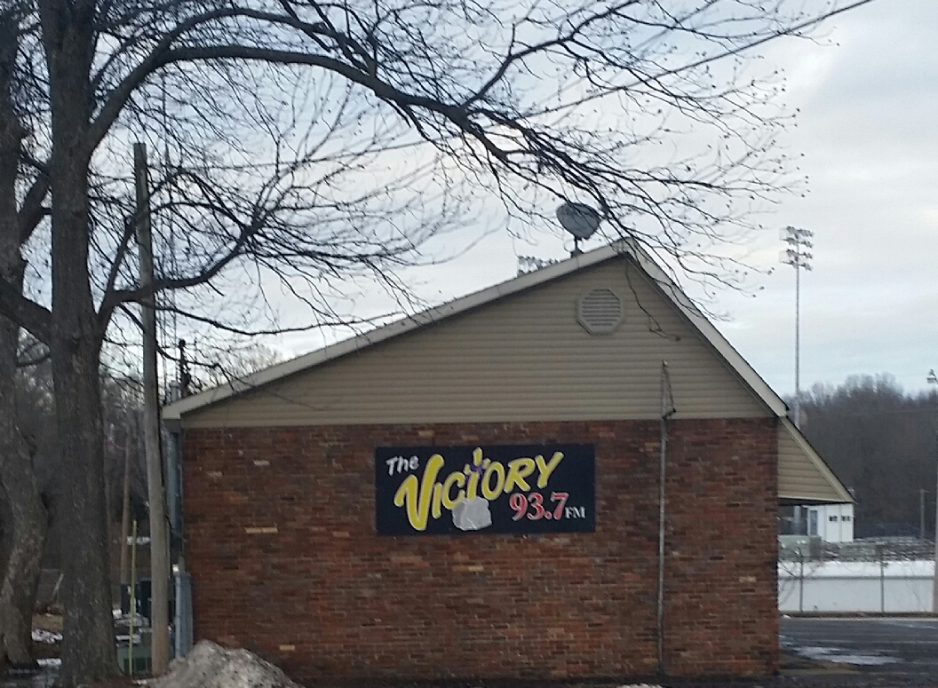 The Victory 93.7, photographed by a Google contributor