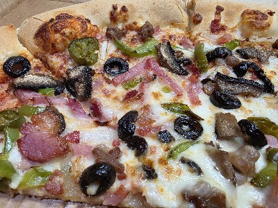 Pizza Hut, photographed by a Google contributor