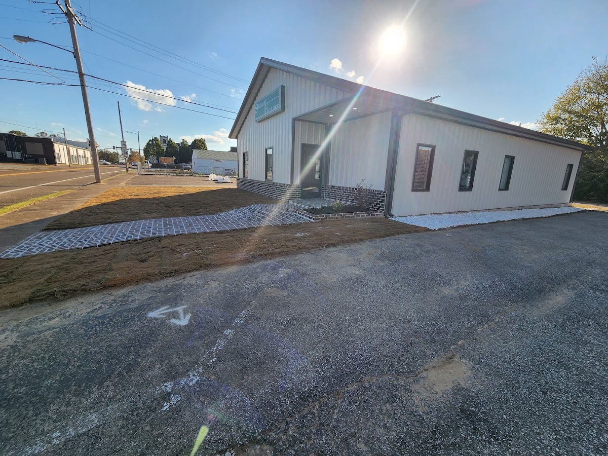 Stewart Finance, Inc, photographed by a Google contributor
