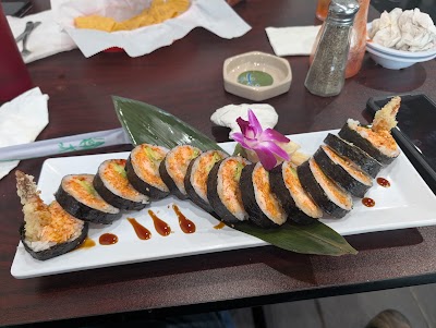 Tacos Vs. Sushi - Medina, photographed by a Google contributor
