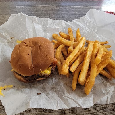 Cades Grocery, photographed by a Google contributor