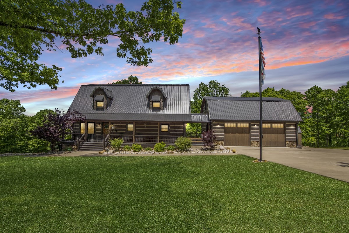 Realtor Dylan Jones - United Country Southern Lifestyle Properties, photographed by a Google contributor