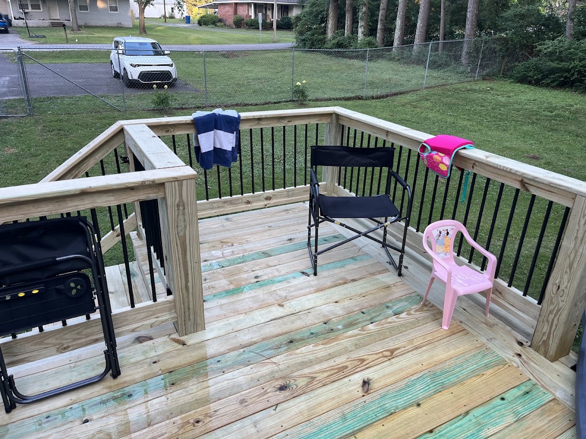 731 Deck & Fence LLC, photographed by a Google contributor