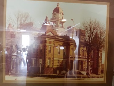 Sally's Diner, photographed by a Google contributor