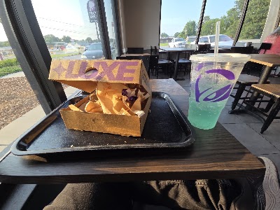 Taco Bell, photographed by a Google contributor
